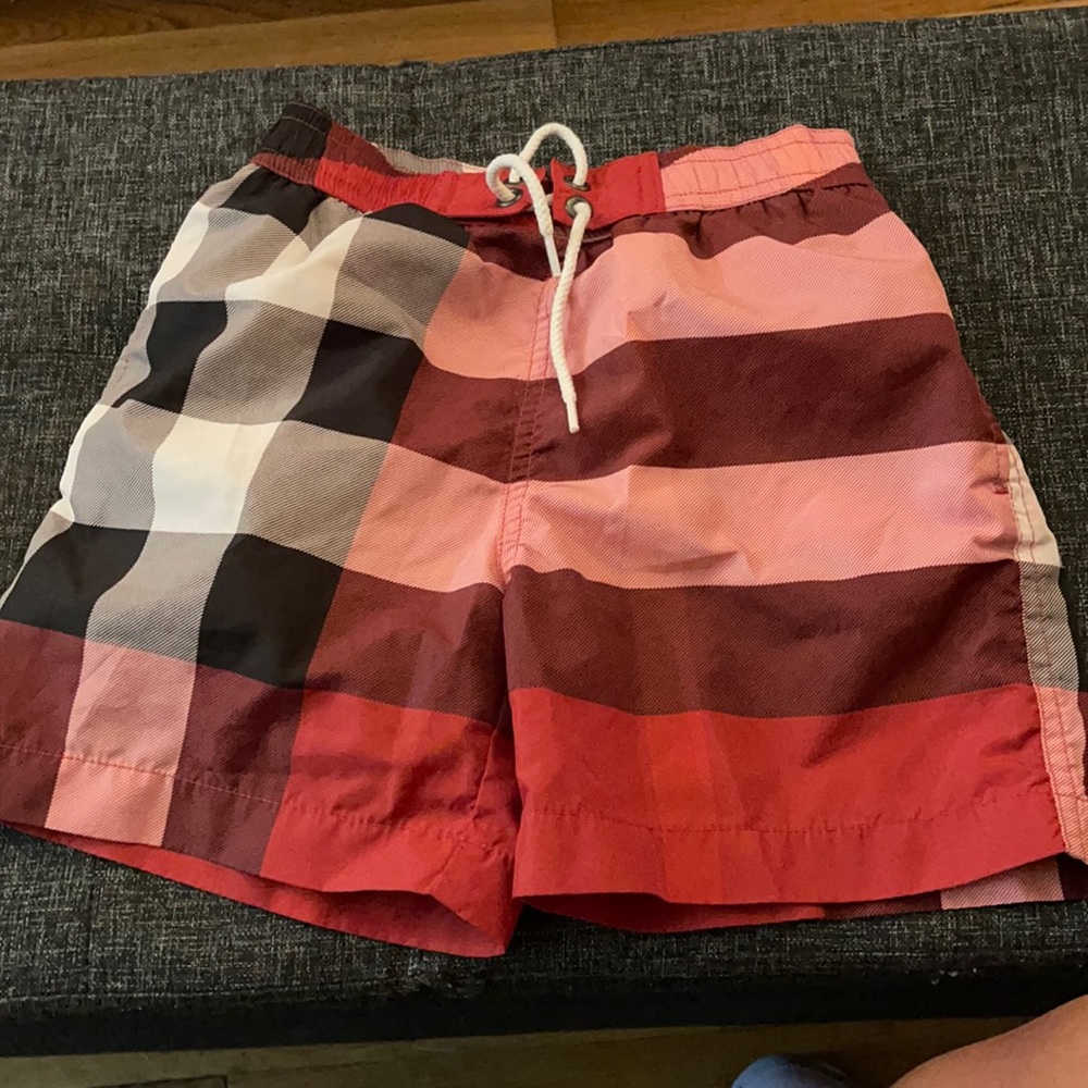 Burberry trunk